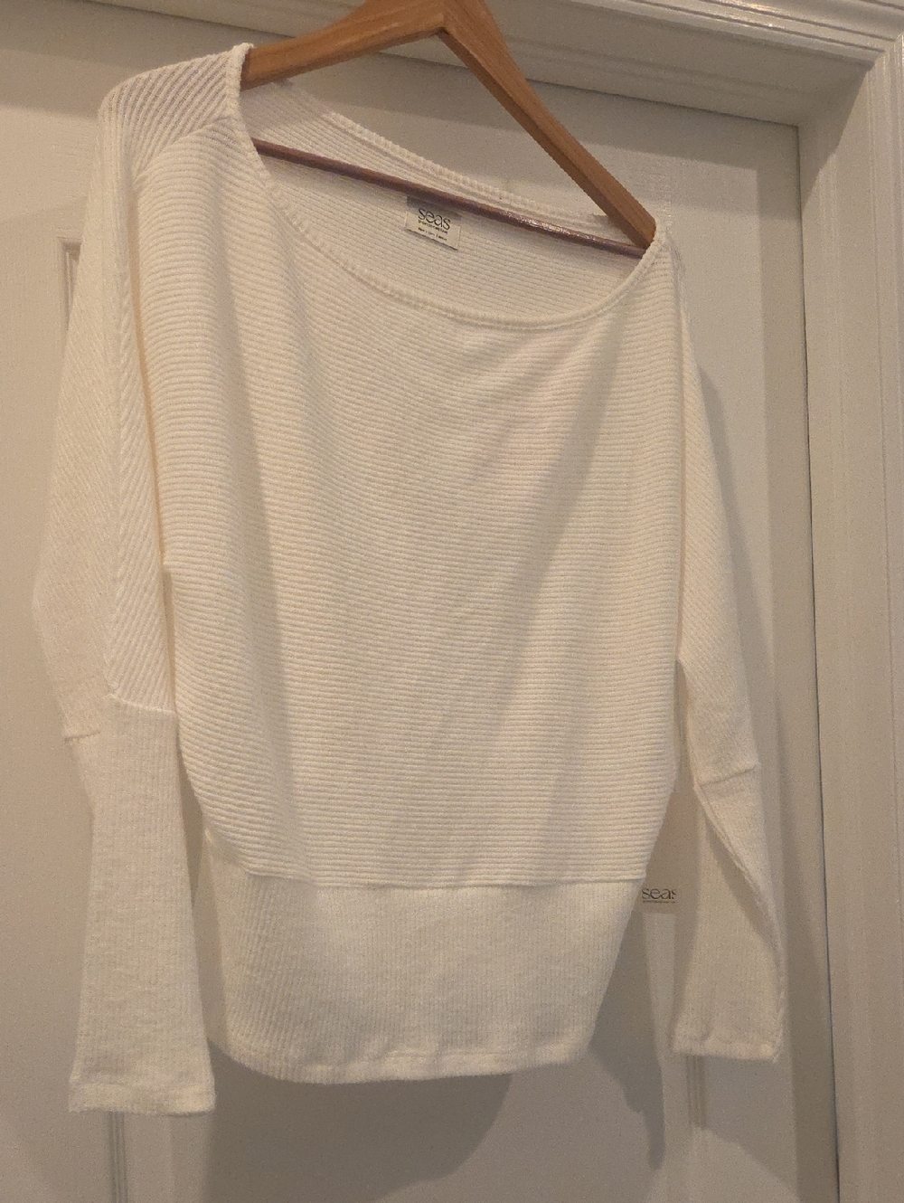 Mackenzie Off Shoulder Top In Heather Cream NWT
